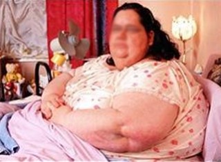 MAMA CON 240 KILOS